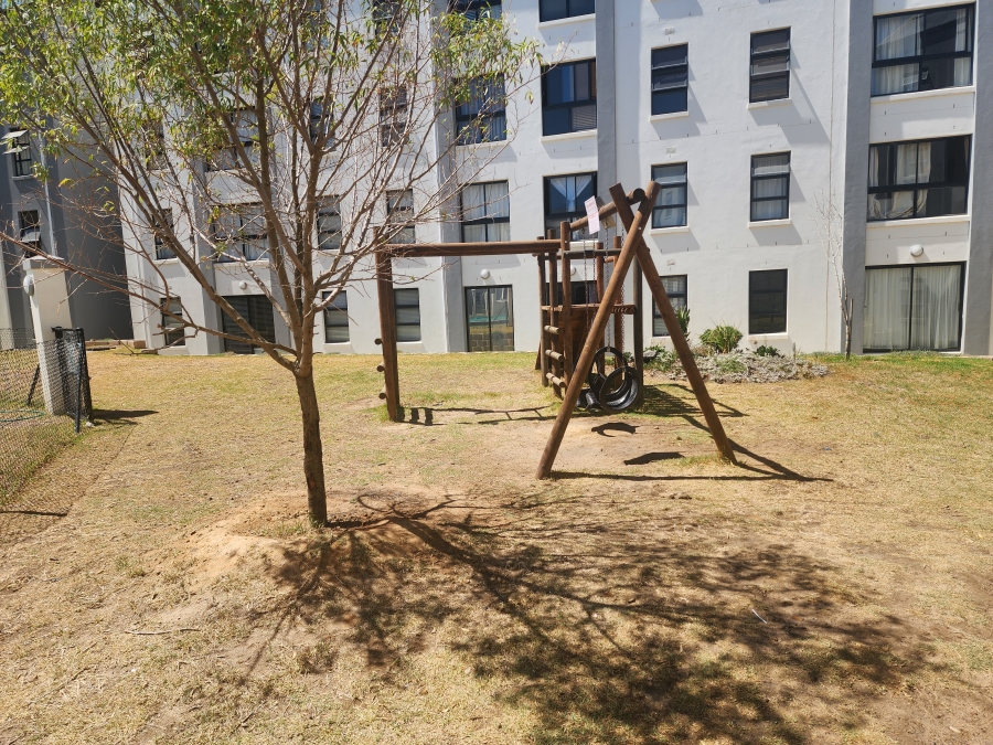 2 Bedroom Property for Sale in Eersterivier Industria Western Cape